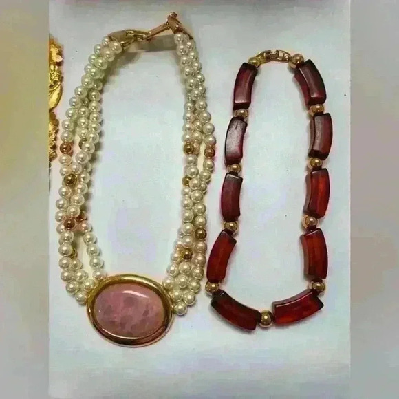 7 pcs Napier vintage necklaces earrings jewelry lot - Picture 4 of 16